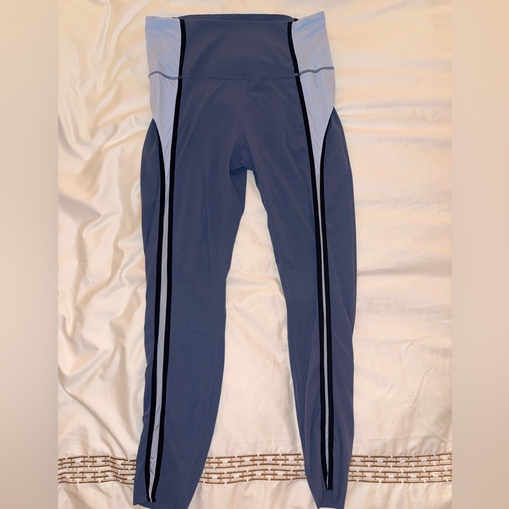 Nike Blue and Black Athletic Leggings size large